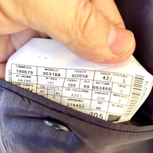 Armani 2 Button Dark Blue Suit. Size 42L. Sold at Saks Fifth Avenue Store. - Picture 9 of 14